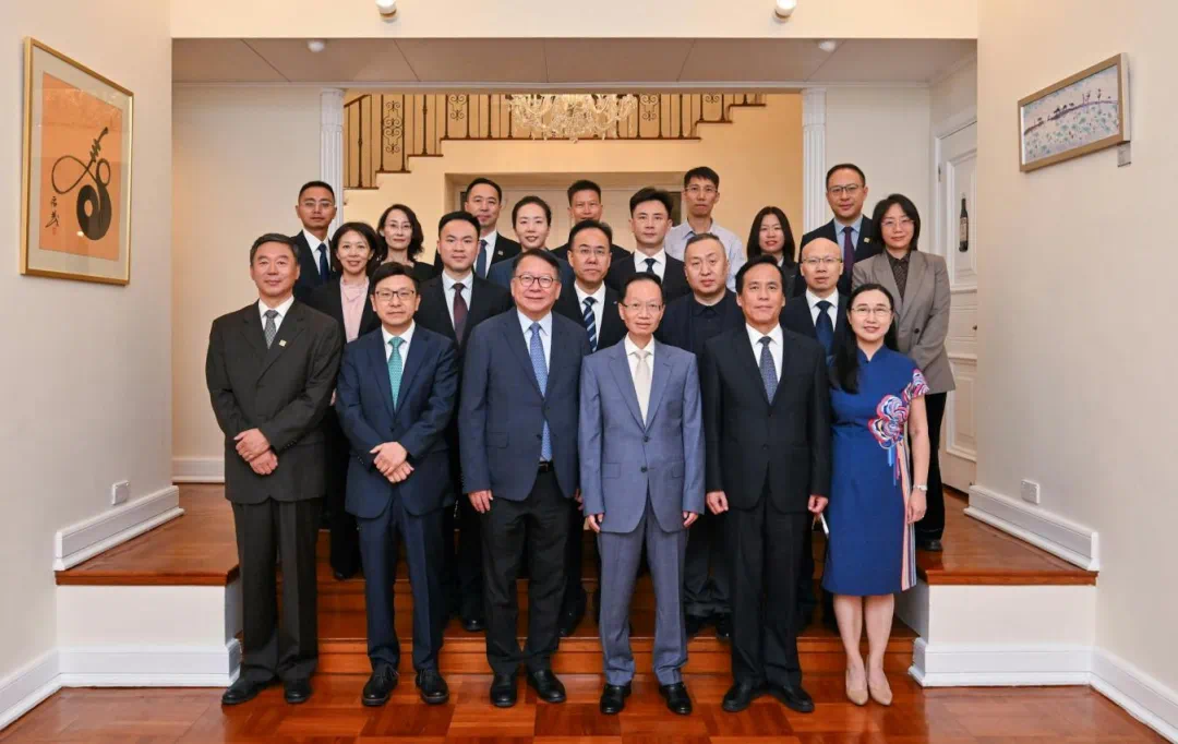 2612665_4096x10000.png 2612665_4096x10000.png